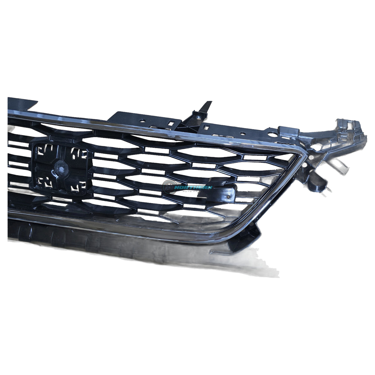 SEAT Leon 5F FR 2013-2016 front grille 5F0853654D close-up of chrome trim and mesh